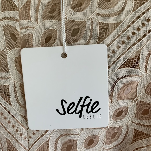 NWT Selfie Leslie Nude Lace Dress Bell Sleeves - Picture 4 of 6